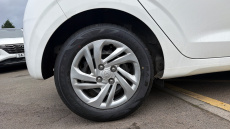 Hyundai i10 1.0 MPi SE 5dr Petrol Hatchback